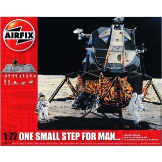One Small Step For Man… Lunar Module Moon Diorama 1/72 [Airfix]