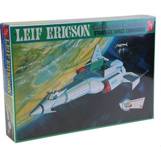 Leif Ericson Galactic Cruiser Strategic Space Command - Retro Deluxe Edition 1/500 [AMT]