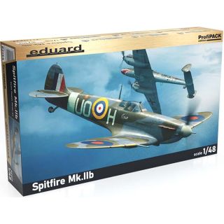 Spitfire Mk.IIb (ProfiPACK Edition) 1/48 [Eduard]