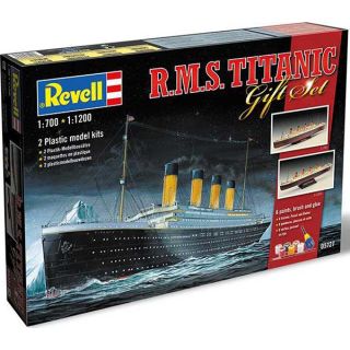 R.M.S. Titanic Gift Set 1/700 + 1/1200 [Revell]